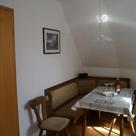 Haus-katharina-ferienwohnung-1 Lejlighed